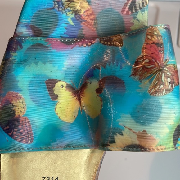 Fiona butterfly & sunflower hologram sandals kitten heel slides women size 7 1/2 - Picture 7 of 10